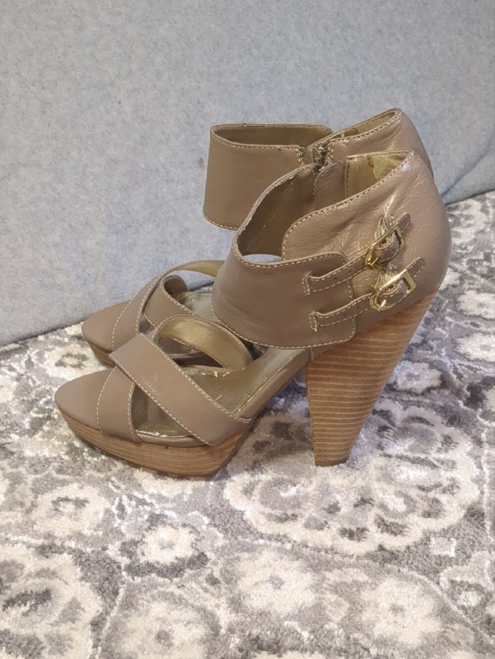 Steve Madden Taupe Strappy Platform Block Heel Sandals, Size 8